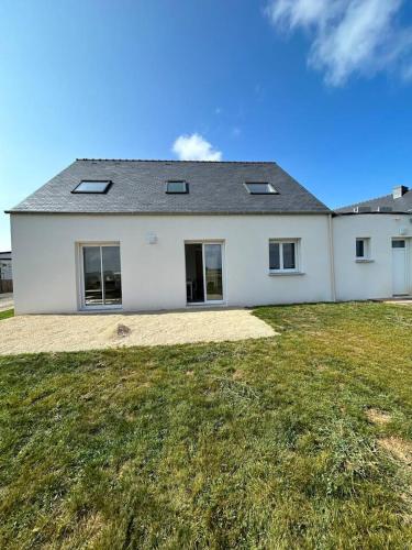 Maison familiale spacieuse à Plouguerneau avec jardin