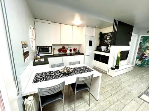 Dapur atau dapur kecil di L&D -Parking Incluido-