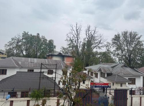 El edificio en el que está la casa de huéspedes
