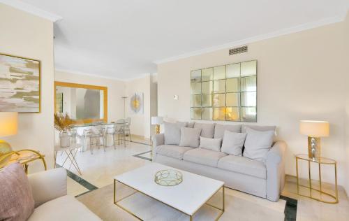 PENTHOUSE SEA VIEWS IN MARBELLA GOLDEN MILE, Puente Romano Area photo 14
