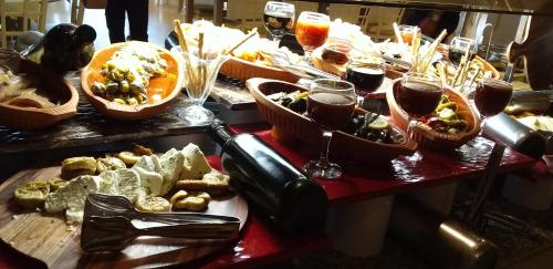 Đồ ăn tại/gần khách sạn