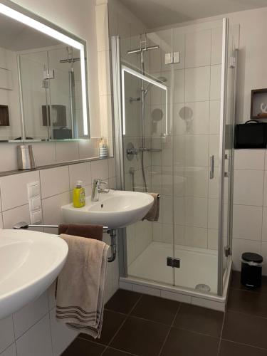 Ένα μπάνιο στο Hohe Lith, Haus 2, Wohnung 2