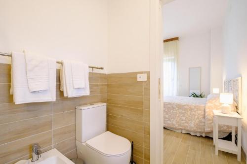 Ένα μπάνιο στο Domus Ilex- in VIA LIVORNO 6