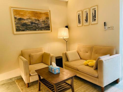 Luxury 2BR Studio 5-Star Hotel Experience