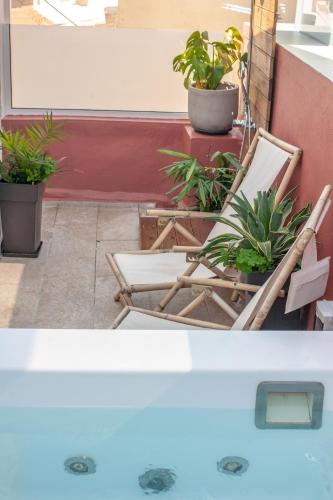 Central old Town house with jacuzzi and yard,4ppl