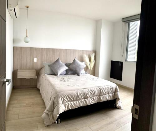 Fotografija v galeriji nastanitve Elegante y comfortable Apartasuite! v mestu Floridablanca