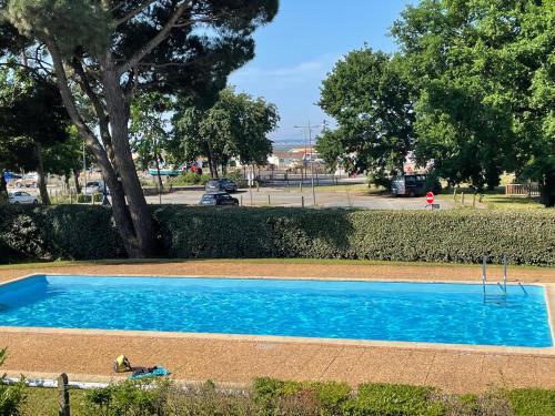 Studio à 2 min à pied de la plage, du port ostréicole et à 5 min du centre-ville !