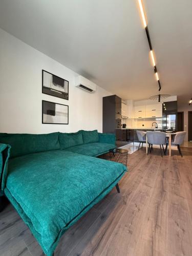DomBox Sofia Suites - Stylish 2 Bedroom in Center - Free Garage