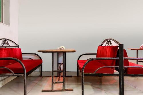 Fotografie z fotogalerie ubytování Hotel O Sip & Bite Restaurant N Lodging v destinaci Mansar