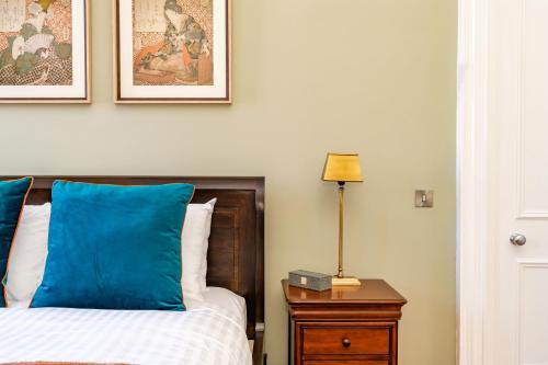 Dragon Suites Luxury Apartments at 9 Albyn Place photo 65