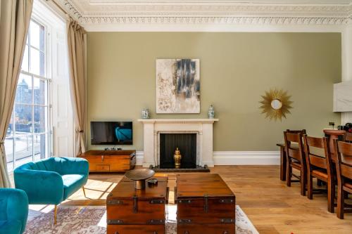 Dragon Suites Luxury Apartments at 9 Albyn Place photo 56