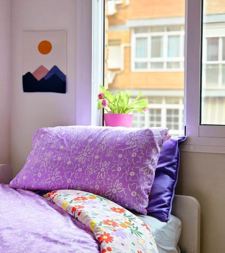 Modern Room near Airport & Center