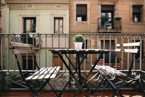 La Rambla - Catalonia Square Apt 4BD-2BTH