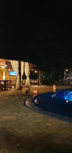 Kolam renang di atau dekat dengan Pipa Ecovila