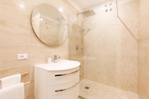 Photo de la galerie de l'établissement Felix Faure YourHostHelper, à Cannes