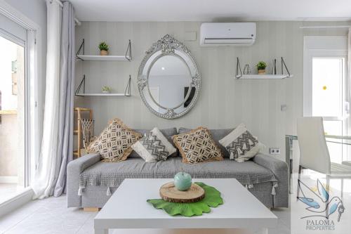 Benalbeach beautiful 2 BDR Apt with sea views