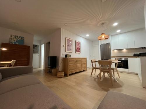Η κουζίνα ή μικρή κουζίνα στο Casita con Encanto II, junto a Comillas