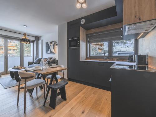 Photo de la galerie de l'établissement Apartment in Peisey with Stunning Mountain Views, à Peisey-Nancroix