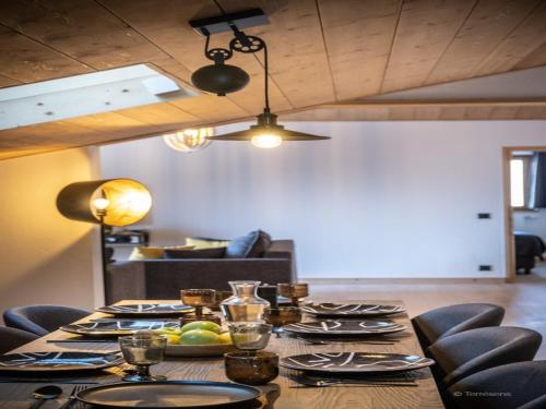 Photo de la galerie de l'établissement Apartment in Alps with Daddy Pool & Views, à Aime La Plagne