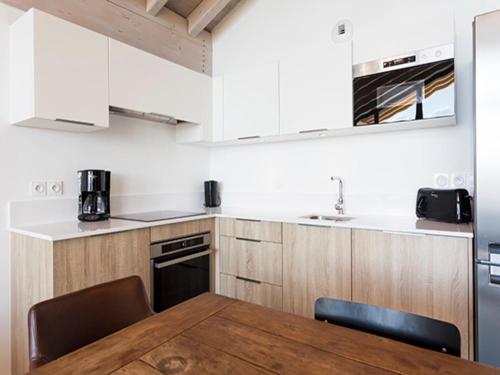 Photo de la galerie de l'établissement Apartment in La Rosière with Ski Access, à La Rosière