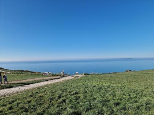 Afbeelding uit fotogalerij van Durdlee Door, D27, Main Rd, West Lulworth, Wareham BH20 5PU in West Lulworth