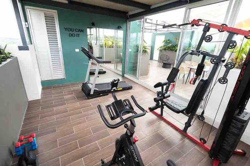 Fitness centrum a/nebo fitness zařízení v ubytování Departamento Ejecutivo en edificio de lujo en Xalapa Veracruz!