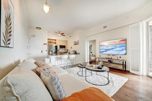 a living room with a couch and a table at Ocean View Suite by Convention Center & Beach in Long Beach
