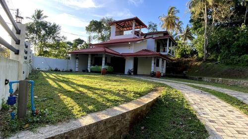 Gallery image of Peaceful Savannah Villa & Safari in Dickwella