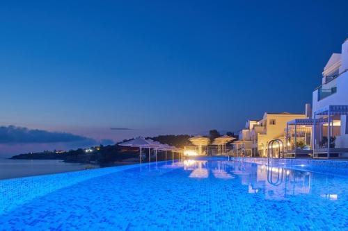 AluaSoul Zakynthos - Adults only - All Inclusiveの敷地内または近くにあるプール