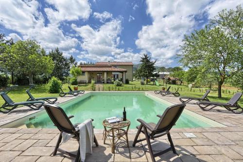 Bazén v ubytování Agriturismo Le Selvole - In the heart of beautiful Tuscany nebo v jeho okolí