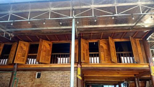 Balkón nebo terasa v ubytování Homestay Pù Thung