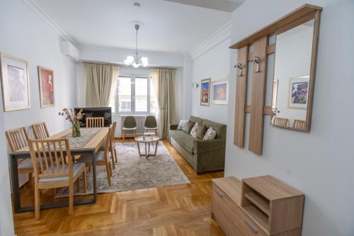 Museum District Apartment