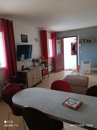 Photo de la galerie de l'établissement location vacances VAR, à Callas