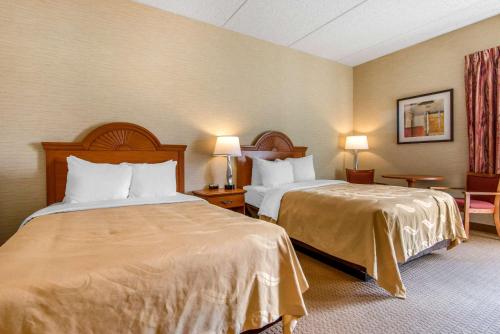 Katil atau katil-katil dalam bilik di Quality Inn & Suites