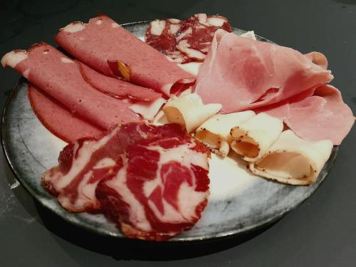 Comida en o cerca de este hostal o pensión