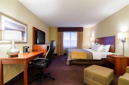 Μια τηλεόραση ή/και κέντρο ψυχαγωγίας στο Comfort Inn