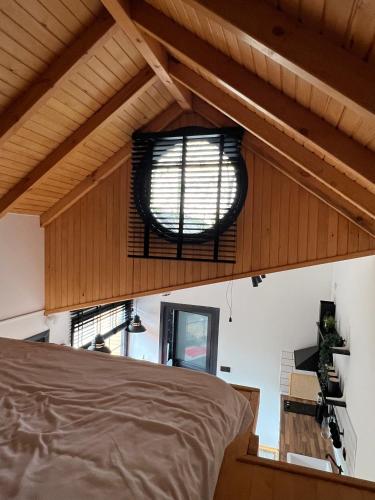 Ένα ή περισσότερα κρεβάτια σε δωμάτιο στο Pentalow Cabin