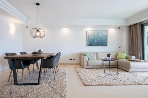 Luxury apartment in Jardines del Principe