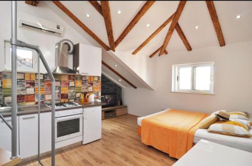 Beach GABRIELA Center