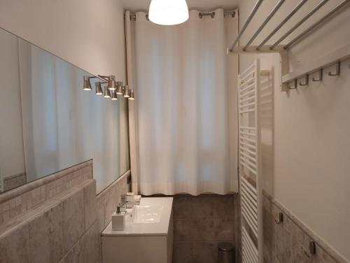 Ένα μπάνιο στο CN008 - Cesenatico, nuovo bilocale a 30mt dal canale con posto auto