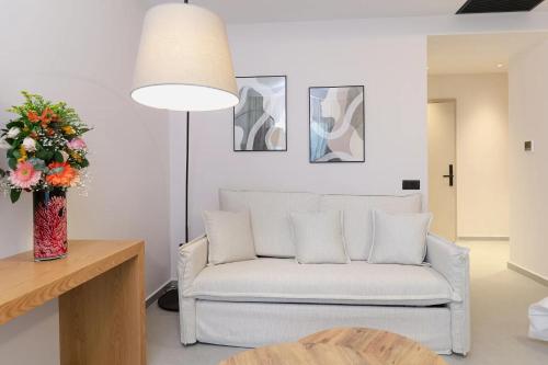 Area soggiorno di LIMNI Boutique Experience Evia