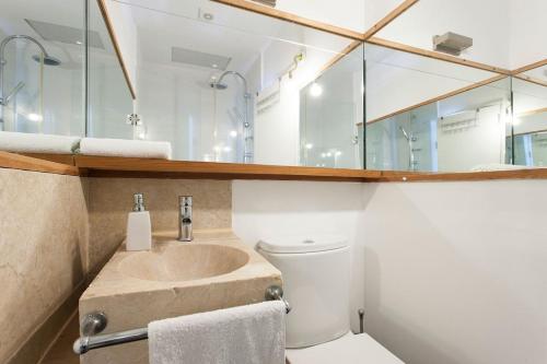 Cozy Apartment - City Center, Sunny and Pratical