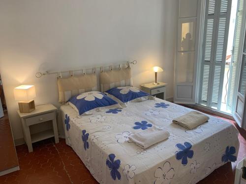 Llit o llits en una habitació de Cozy apartment