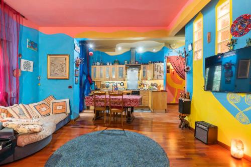 Fine Art House