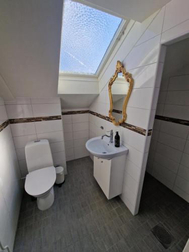 Koupelna v ubytování Hotell Viking