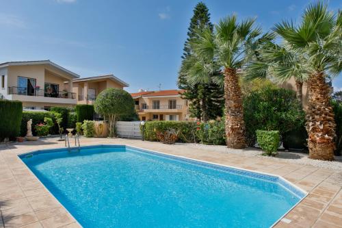 Foto The Marilouize Apartment 4