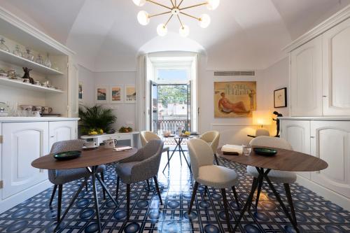 Un lugar para sentarse en ABBRACCIO Amalfi Boutique Retreat