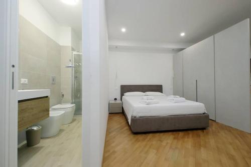 Palazzo Antico · Loft Moderno · Fontana di Trevi