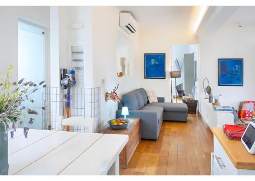Χώρος καθιστικού στο Luna Rossa Milos - Olive Home