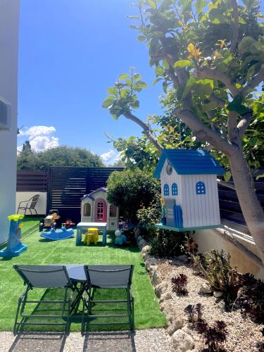 Boutique Family Design Villa near Sea